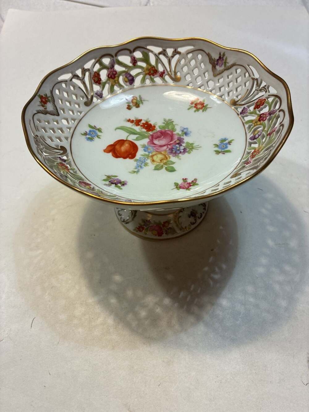 Oscar de la Renta UH 113 Royale Fine China West Germany Compote Bowl Pedestal Re